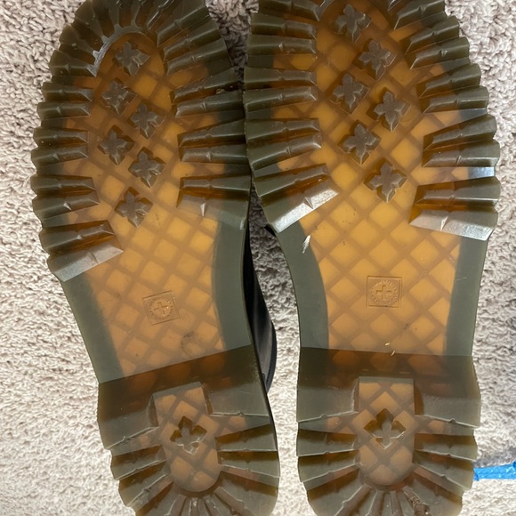 Doc Martens Men’s Smooth Leather Lace Up Boot- Gently Used- Size 13 - Picture 4 of 4